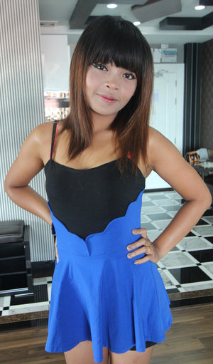 18 year old girl Ally Styles smokes before a nut sac nudeing BJ and a sexy